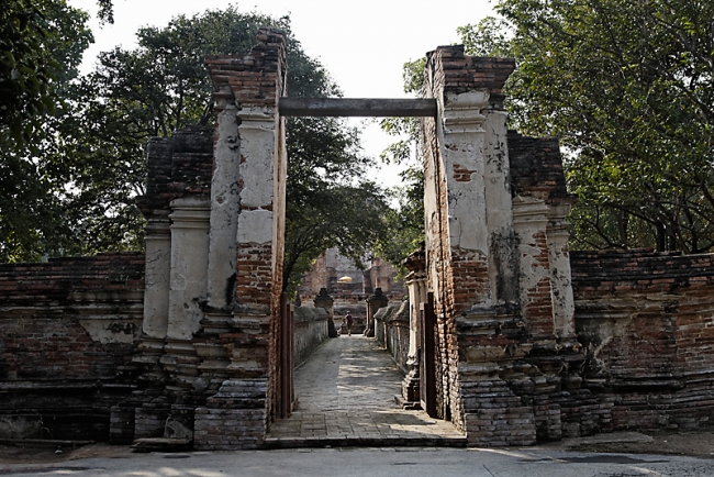Wat Maheyong-002